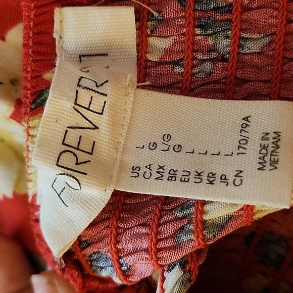 F21 - LG Red Floral Bow Tie Bohemian Romper - Picture 6 of 9